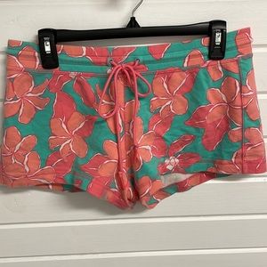Vineyard Vines shorts